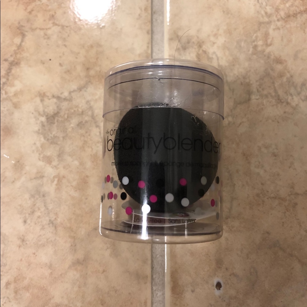 Brand new beauty blender
